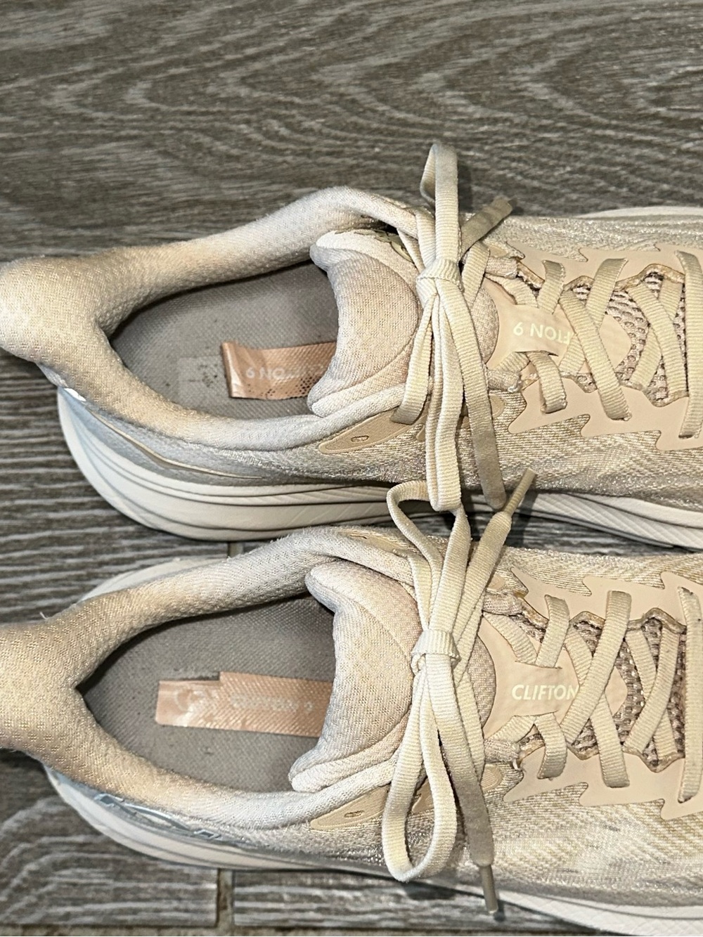 Hoka Clifton 9 Men's Size 10D Running Shoes Cream Athletic Comfort Sneakers - Picture 10 of 13